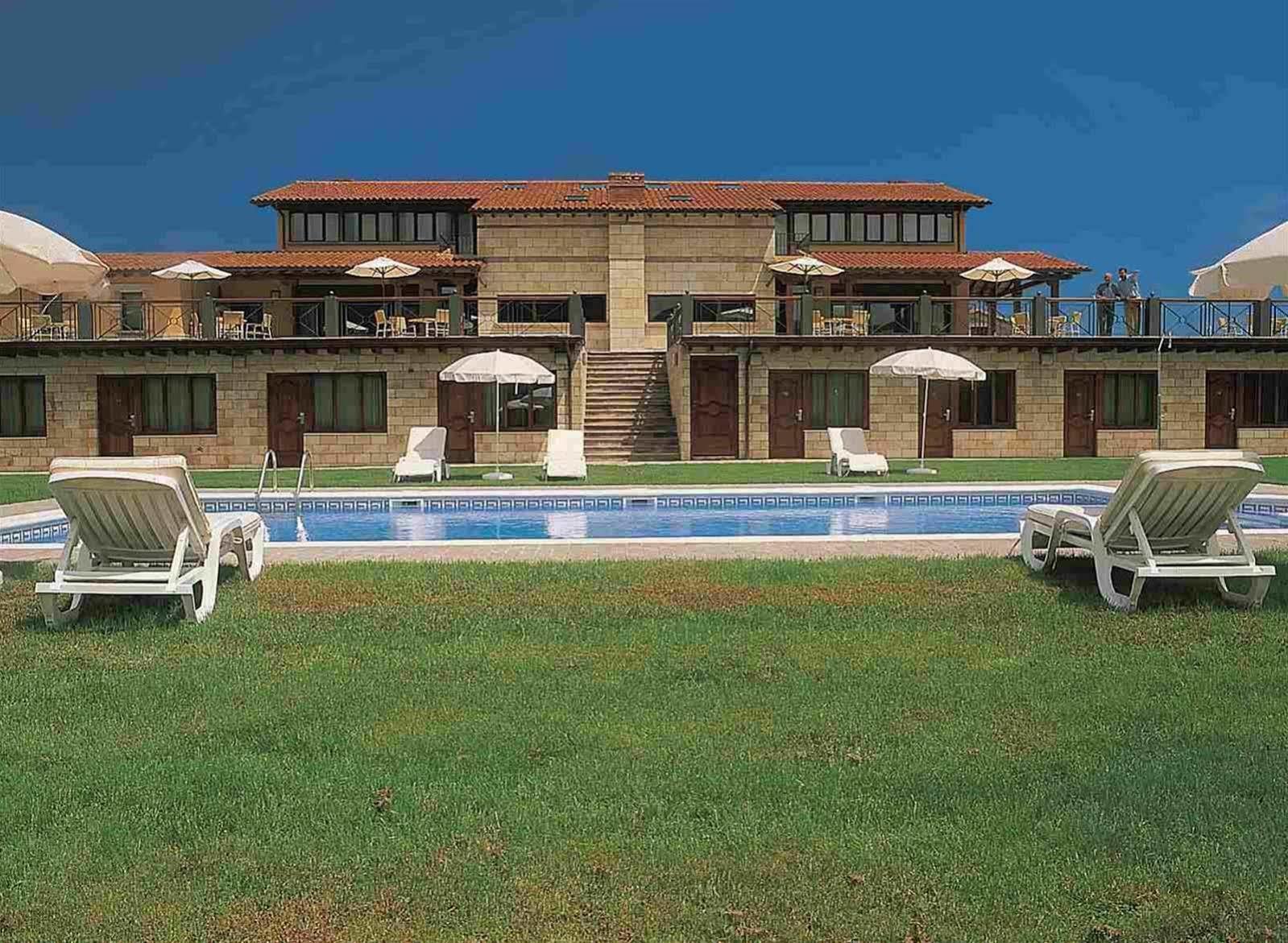 Hotel Don Silvio Colombres Luaran gambar